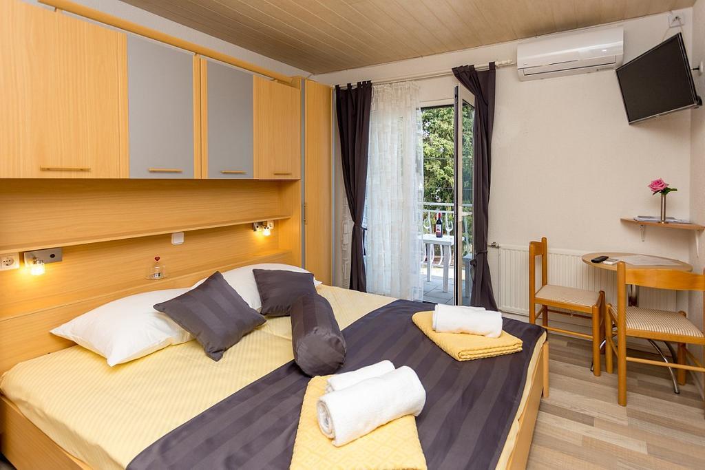 Lanterna Rooms Turanj Zewnętrze zdjęcie