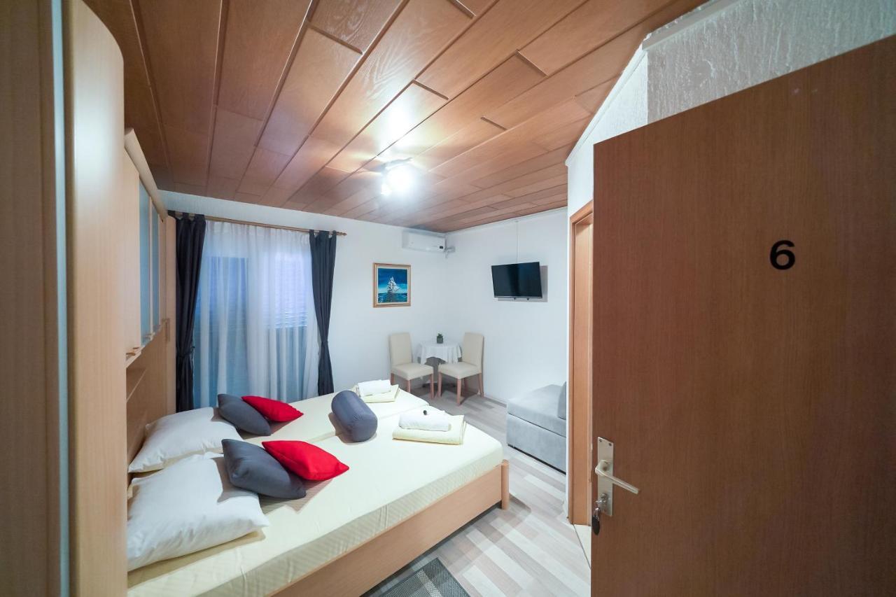 Lanterna Rooms Turanj Zewnętrze zdjęcie