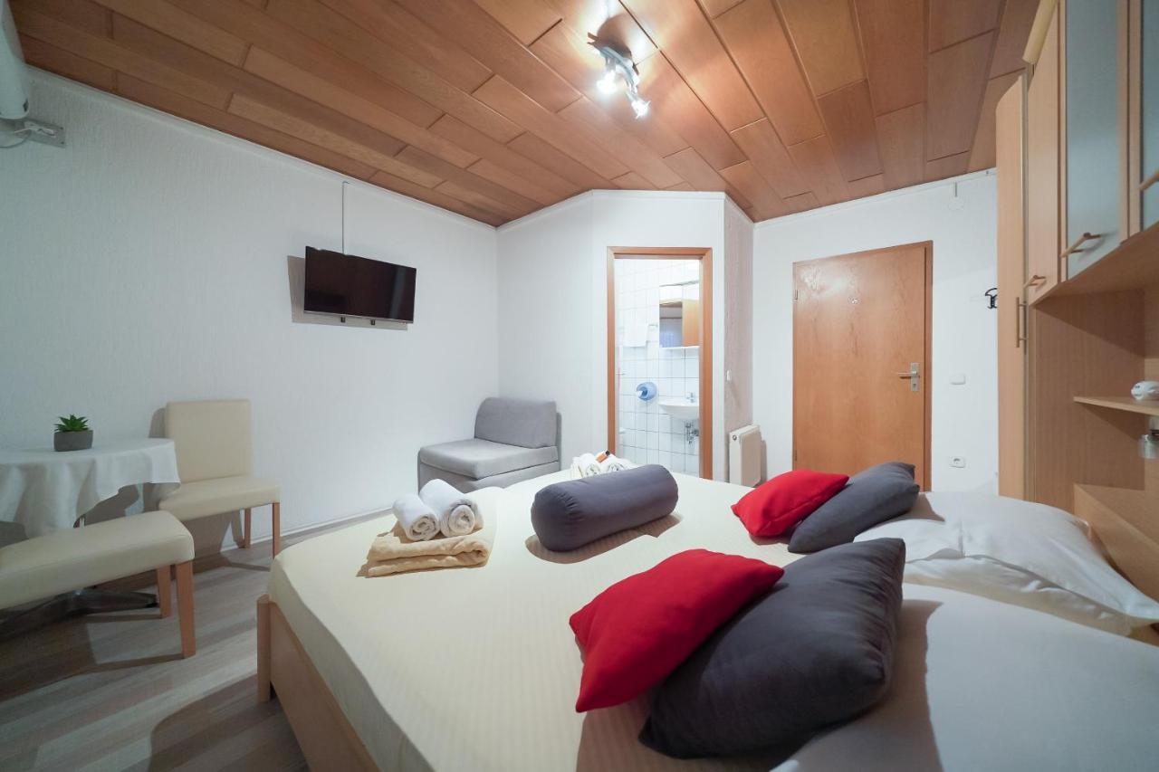 Lanterna Rooms Turanj Zewnętrze zdjęcie